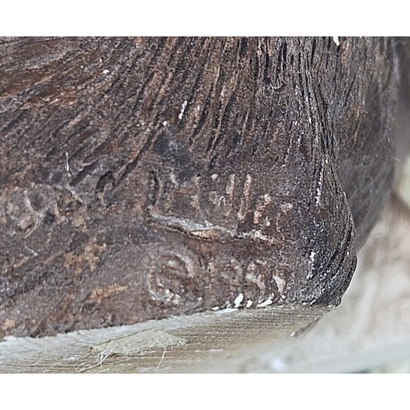 Pair of Stone Critters Basset Hound Dog Figurines Signed Miller 1984 and 1985 - Picture 5 of 12